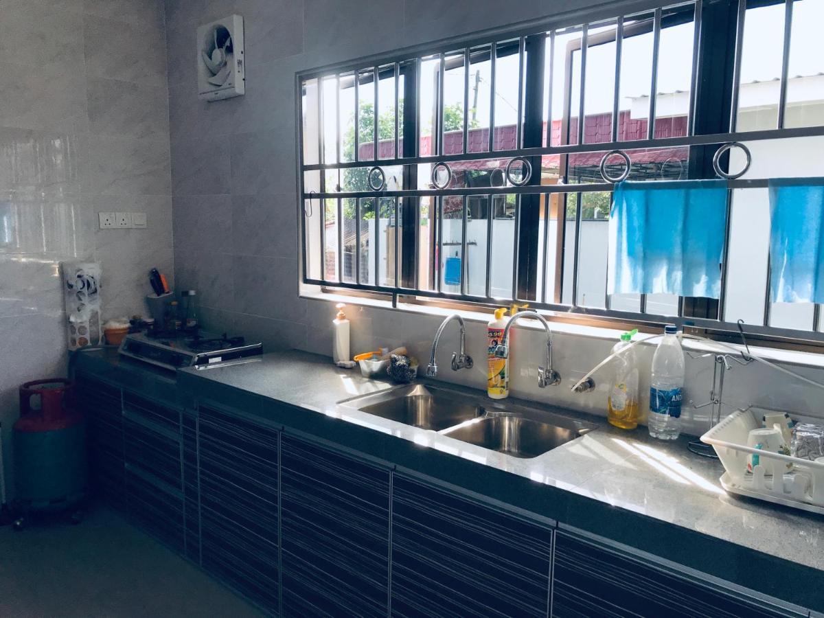 Cozy And Comfortable Homestay In Sungai Siput Exteriör bild